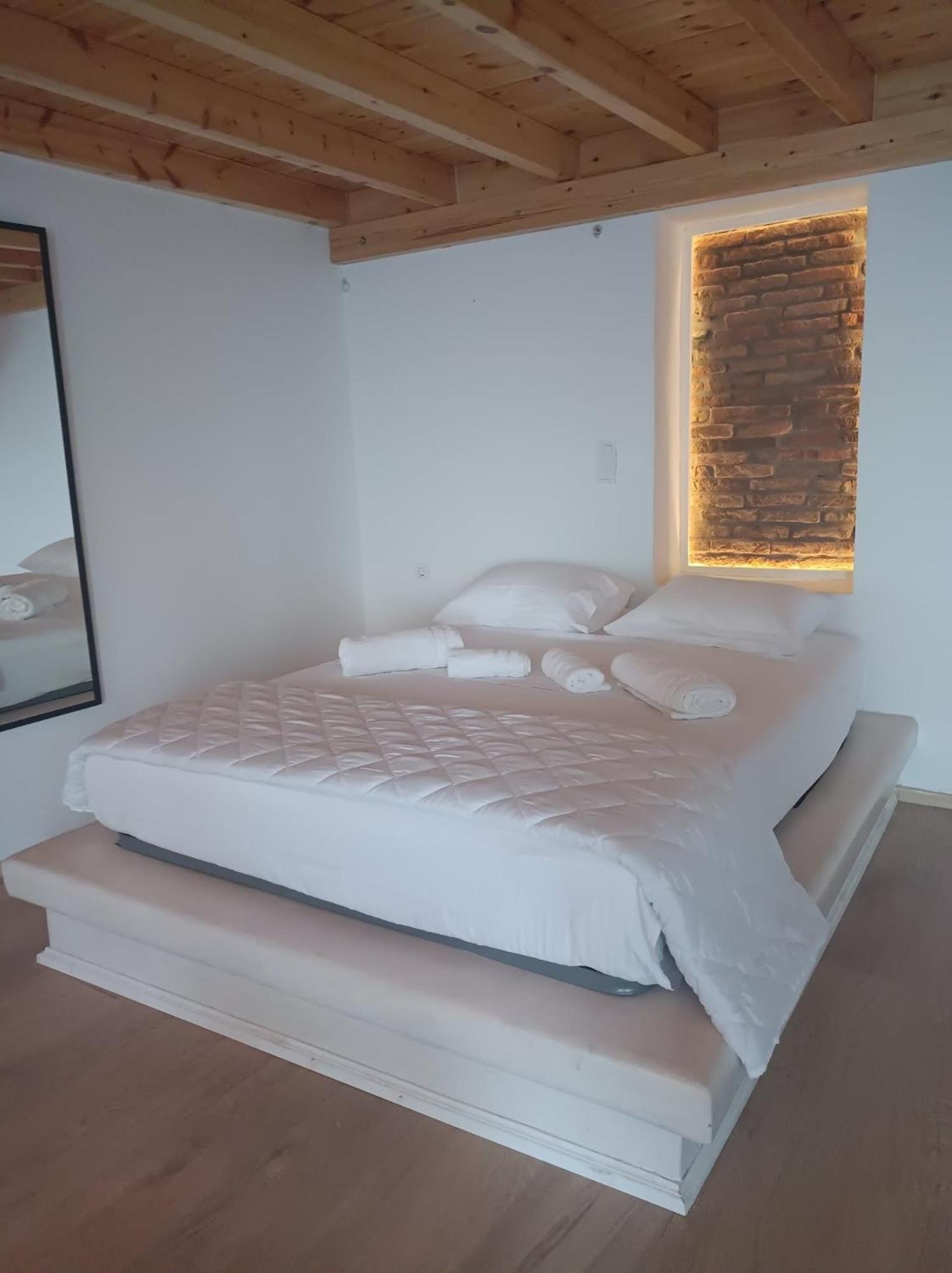 Michalelis Loft & Cave Daire Plomari Dış mekan fotoğraf