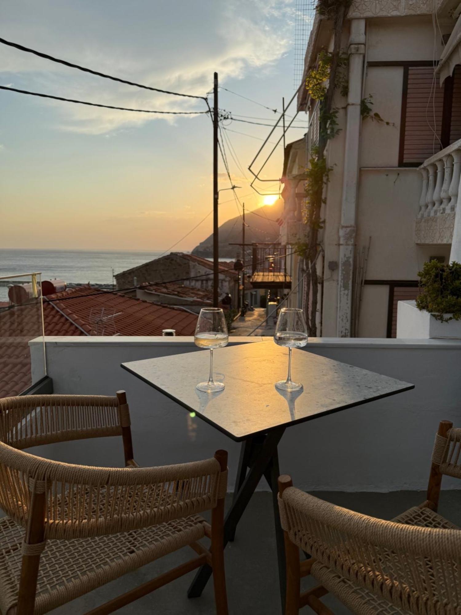 Michalelis Loft & Cave Daire Plomari Dış mekan fotoğraf